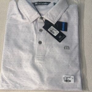 NWT Travis Mathew Men’s Light White Polo with Subtle Dot Texture